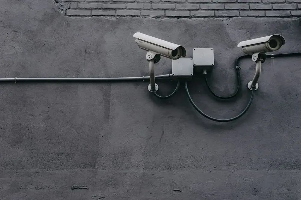 Câmeras e monitoramento — Referência visual